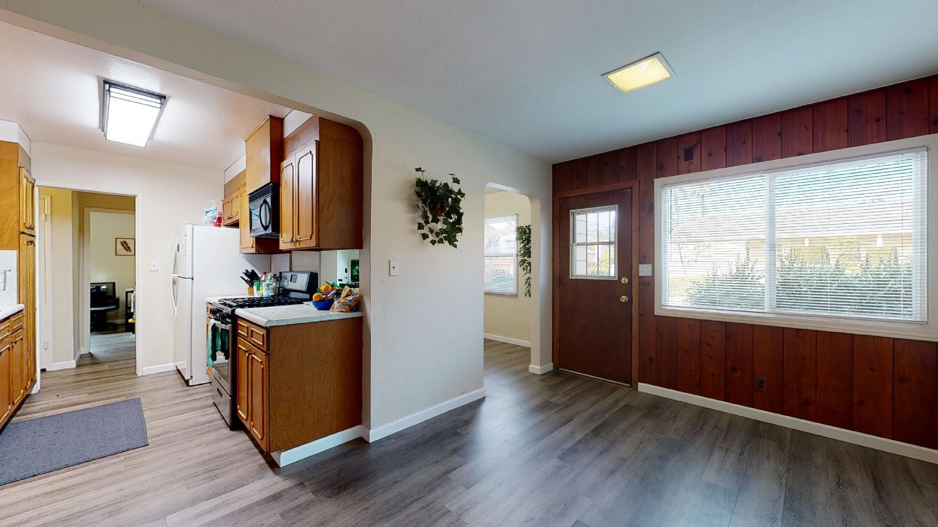 6441 Malcolm Drive Tour It Now